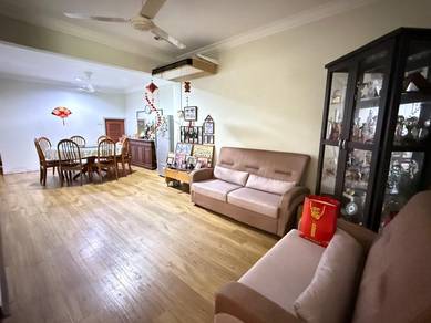 Taman Iramanis, Semi-D Double storey house