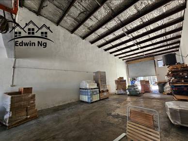 1.5 Storey Terrace Factory/Warehouse @ Kawasan Perusahaan Ringan Juru