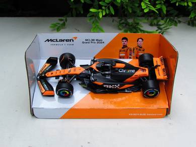 Bburago 1-43 24 MCLAREN MCL38 MIAMI FORMULA F1 #81