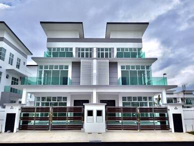 0%Downpayment/3 storey Cluster house/Freehold/Gated&guarded/Skudai/CIQ