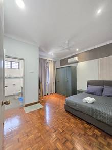 Taman Molek Double Storey House Full Furnish Airbnb Design 4Bedrooms