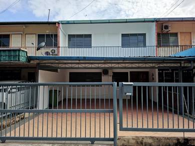 House at Rock Road Double Storey Terrace Intermediate