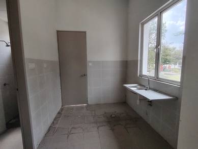 Taman semanja kajang  2storey terrace house (Corner Lot)