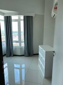 Tiara Mutiara Lifestyle and Accessibility Walking 5 mins to Mall.