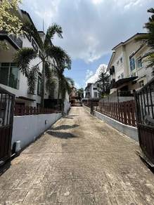 Taman Yarl. Beautiful Bungalow at Unbeatable Price.