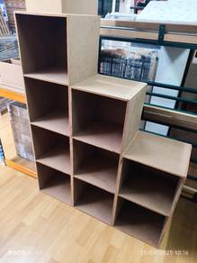 Almari Buku / Mainan Kustom
