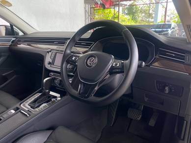Volkswagen Passat 2.0 HIGHLINE (A) Full Spec Sedan