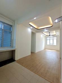 PONTIAN Utama | Rumah Pangsa Flat Level 2| Renovated 3 Bed 2 Bath