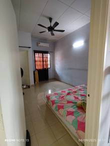Kota kemuning 2sty corner lot for sale