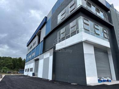 2.5 Storey Semi D Factory Freehold Brand New