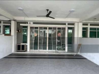 Freehold, Partially Furnitured