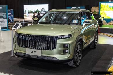 Jaecoo J7 PHEV tgi offer AWD R3 AHMAD AUTO