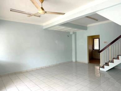 2 STY NEW RENO HOUSE Puchong Utama 10 🌸 PUCHONG PERDANA LRT AIR CON