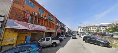 taman melawati 3 storey shoplot jalan negara . main entrance .freehold