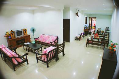 Rock Road Double Storey Intermediate Terrace House For Sale