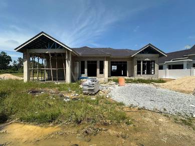 1 Unit Banglo tanah luas dan rumah luas di Kg Biah, Perol Untuk Dijual