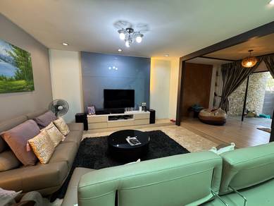 Renovated! 2.5 Storey, Laman Sierramas West, Sungai Buloh [Low den/GG]