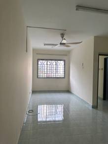 Newly Refurbished Sri Ros Apartment Kajang