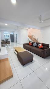 FOR RENT! Parklane Villa - Intermediate Lot