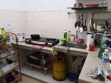 [Kepong Plaza Medan Putra Avelon]💥Corner Large Unit Partial Furnished