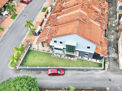 END LOT/HUGE LAND/RENO - Double Storey Terrace Setia Alam Sari, Bangi