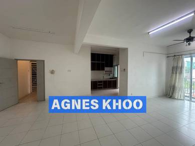 [Corner 1310sf] The Golden Triangle Poolview Kitchen Relau