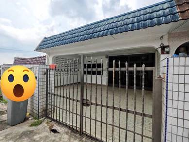 Taman Abad (Jalan Rusa) @ Johor Bahru 1.5 Storey Terrace House