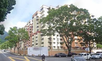 Taman Pekaka Blok 33 Reno 1 Car Park 3 Bedrooms near USM
