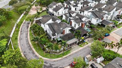Prime Seksyen 13 | 2-Storey Bungalow Corner Lot, Laman Seri, Shah Alam