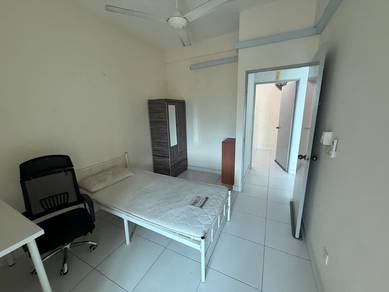 Elit Height Master Room