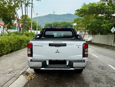 Mitsubishi TRITON 2.4 VGT PREMIUM (A)