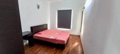 Seri Maya Middle Room Lady Unit min walking distance to LRT Setiawangs