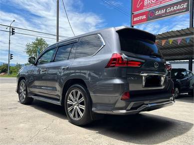 Lexus LX570 Australia spec 5.7 (A)