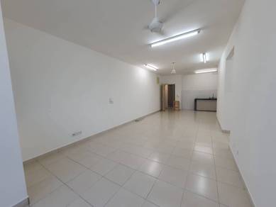 Seri Baiduri Apartment Setia Alam with kitchen table top and 1 aircond