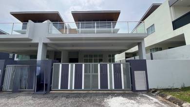 Freehold Semi D Taiping Height
