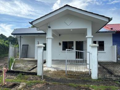 Single storey 14 bedrooms For Rent Desa Ilmu