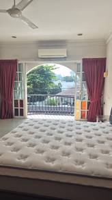 2.5 Storey Bungalow Seksyen 16, (Renovated & partly furnished)