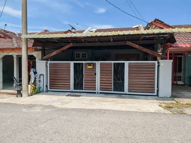 Teres Setingkat Taman Melor Paka untuk Dijual
