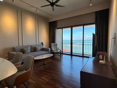 Well maintain Fully Furnish Corner Seaview unit @ Straits Residence