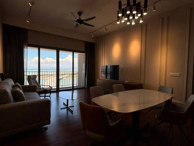 Well maintain Fully Furnish Corner Seaview unit @ Straits Residence