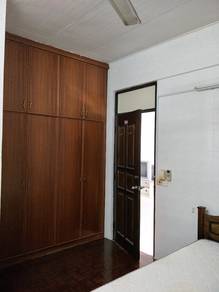 Medan Lumba Kuda - Partly Renovated - 850sf - 1 Car Park - Georgetown