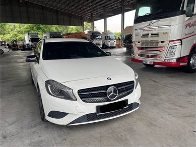 Mercedes Benz A200 BlueEFCY (CBU)1.6 (A)