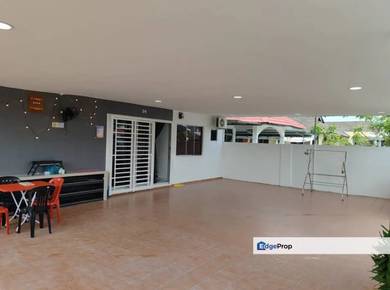 Taman Johor Jaya Single Storey Semi-D For Sale / Rent
