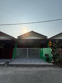 TERES SETINGKAT SIZE BESAR SERI DAMAI MAKMUR 1 Kuantan (FACING OPEN)