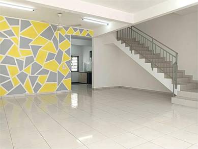 2 Sty | Laman Haris | Puncak Alam | Location Strategic | Basic | Murah