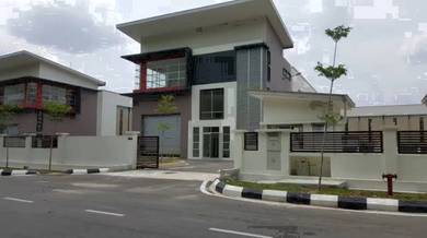 Rawang integrated warehouse , freehold , beside Nkve highway