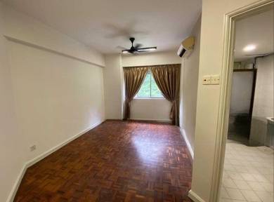 Partly Furnished Pantai Panorama Condo For Rent @ Kampung Kerinchi