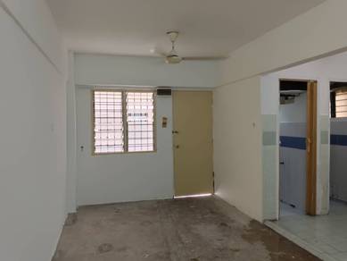 Flat pancaindera 2 college height garden resort mantin negeri sembilan