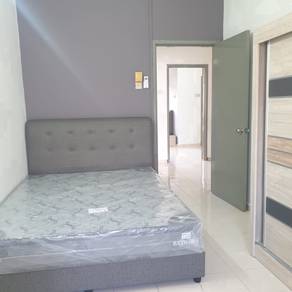 Female Only Medium Room Bandar Puteri Klang