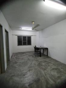 Bukit jajil Sri Rakyat Apartment , Near Pavilion Mall , 3Rooms , Lvl 1